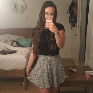 Patterned mini skirt